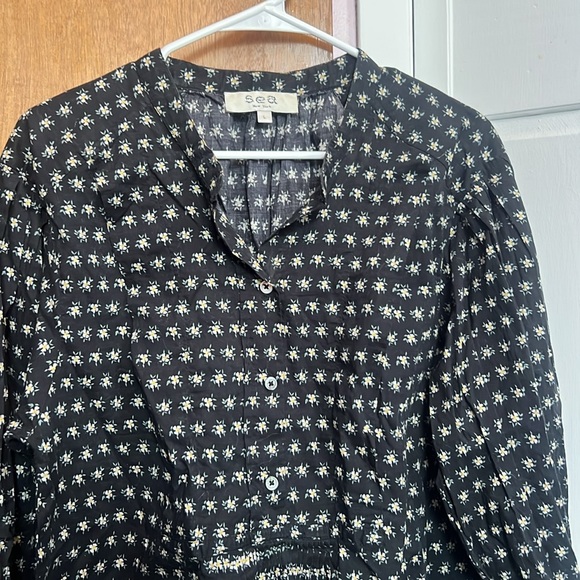 Sea ny. Cotton buttondown. Small flowers. Front embellishment. - Picture 6 of 7